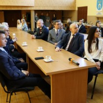 Powiększ zdjęcie Uczestnicy uroczystości