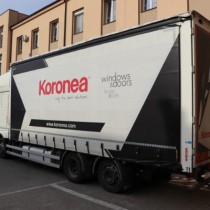 Powiększ zdjęcie Ciężarówka%20ZPUE%20S.A.,%20ktora%20przewiozła%20dary%20do%20Kielc