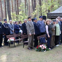 Powiększ zdjęcie Organizatorzy uroczystości i zaproszeni goście