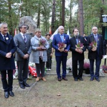 Powiększ zdjęcie Wojewoda Zbigniew Koniusz, Starosta Dariusz Czechowski, Cecylia Skoczek, Artur Szczukocki, Cezary Świetlicki, Piotr Suliga, Stanislaw Gieżyński