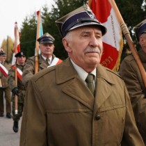 Powiększ zdjęcie Przemarsz pocztów sztandarowych