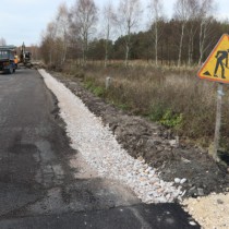 Powiększ zdjęcie Przebudowywana droga powiatowa nr 0246T w Kurzelowie